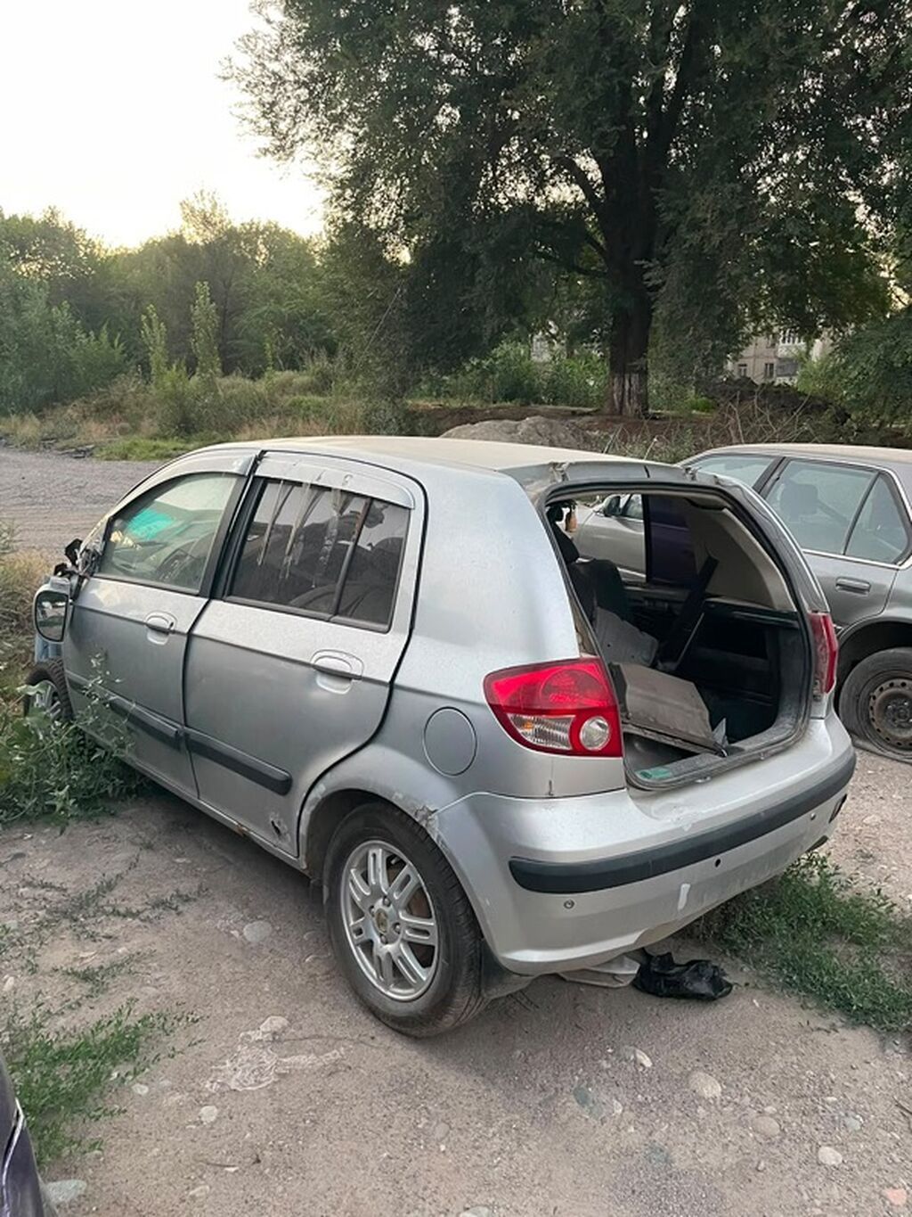Hyundai Getz, 5‑дверный хэтчбек, серебристый цвет, на легкосплавных: фото 3