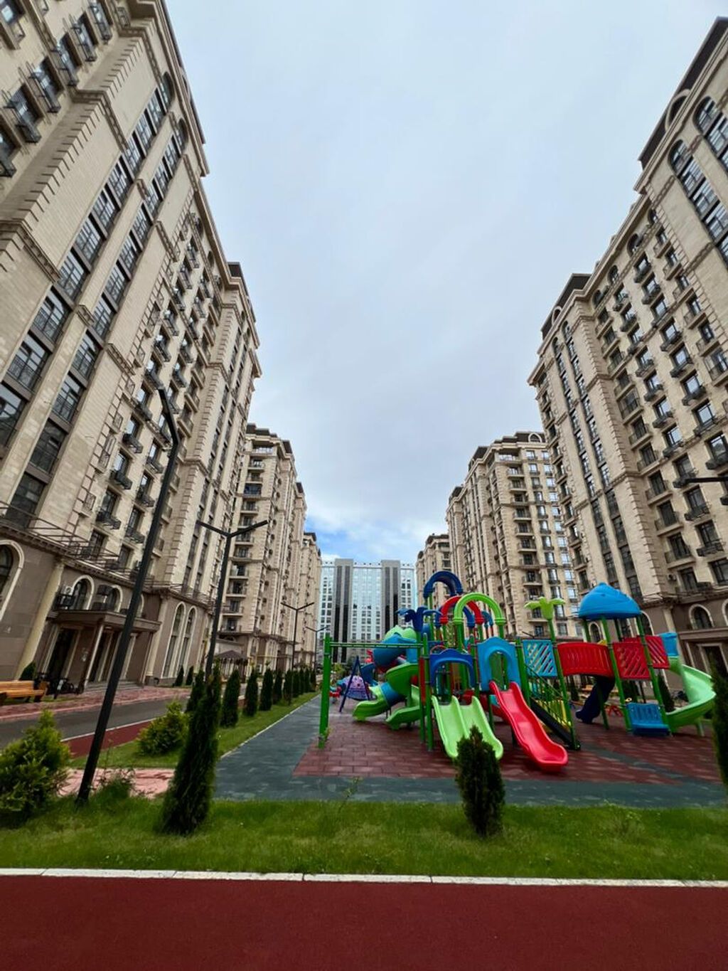 3 комнаты, 140 м², Ала-Арча ТРЦ Элитка, Пентхаус этаж, Дизайнерский ремонт: фото 2