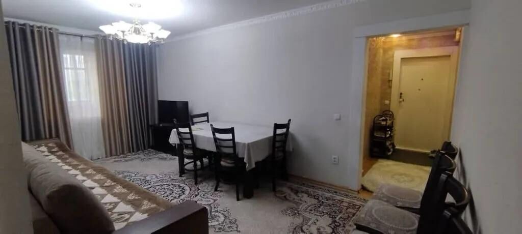 3 комнаты, 58 м², 3 мкр 104 серия, 4 этаж, Косметический ремонт: фото 4