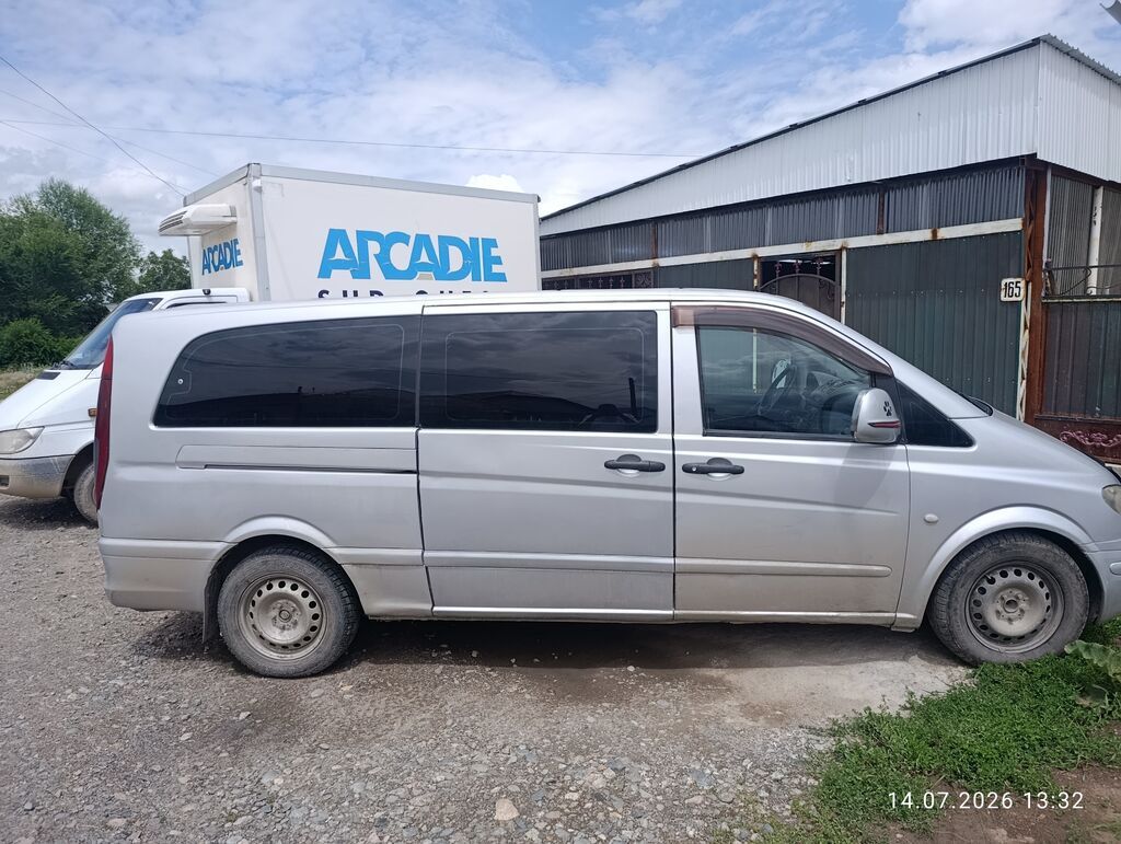 Mercedes-Benz Viano: 2003 г., 2.2 л, Механика, Дизель, Минивэн: фото 2