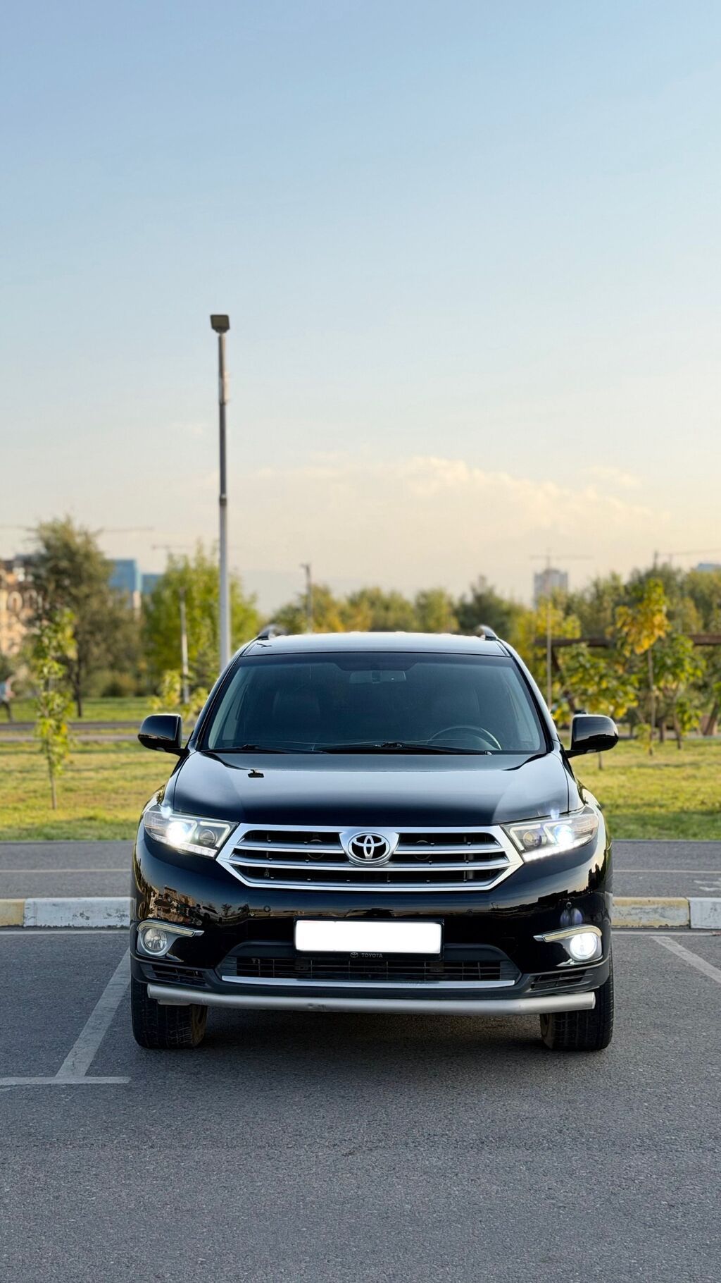 Toyota Highlander: 2013 г., 3.5 л, Автомат, Газ, Внедорожник: фото 3