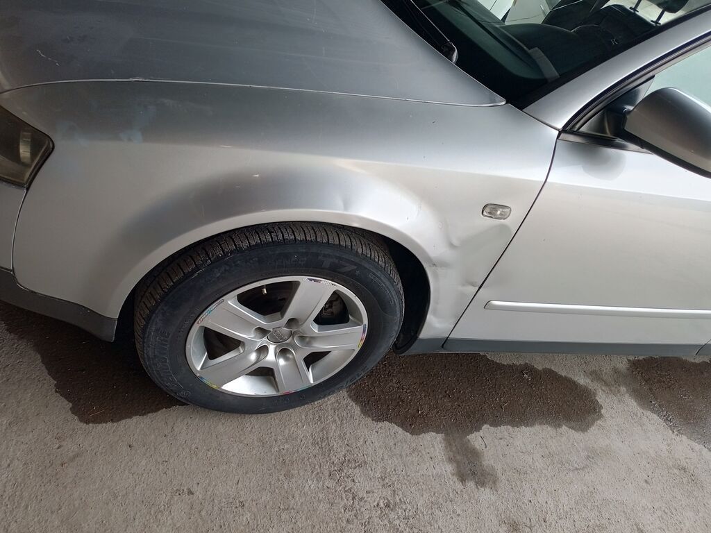 Audi A4: 2002 г., 2.4 л, Вариатор, Бензин, Седан: фото 4