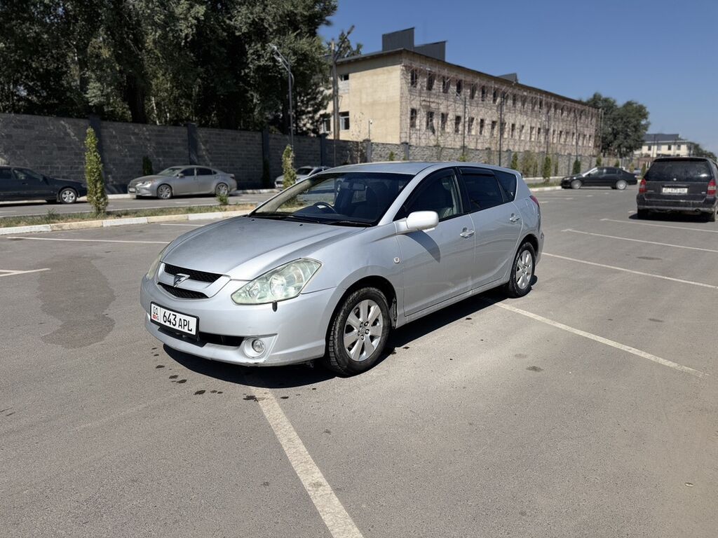 Toyota Caldina: 2004 г., 1.8 л, Автомат, Бензин, Универсал: фото 2