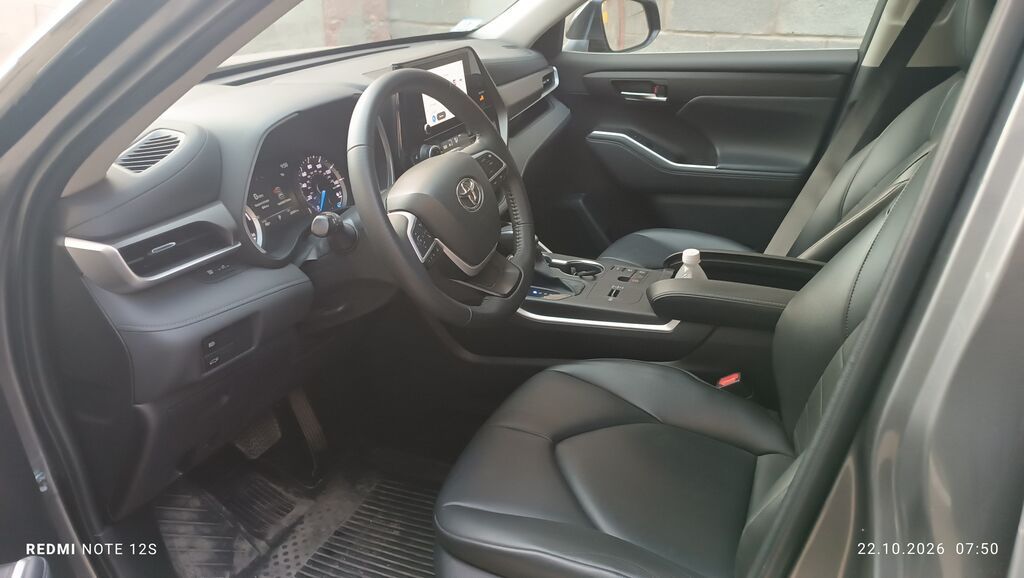 Toyota Highlander: 2023 г., 2.5 л, Автомат, Гибрид, Кроссовер: фото 3