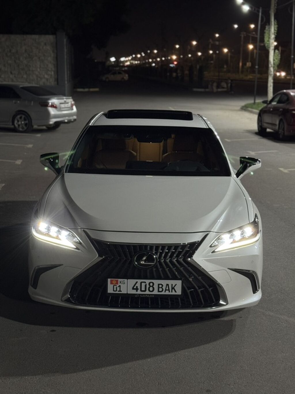 Lexus ES: 2022 г., 2.5 л, Автомат, Гибрид, Седан — фото 4