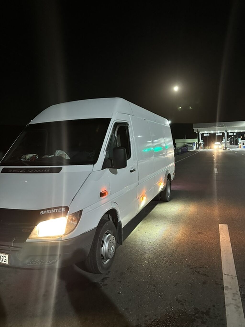 Грузовой фургон Mercedes‑Benz Sprinter (длинная база, высокий кузов)