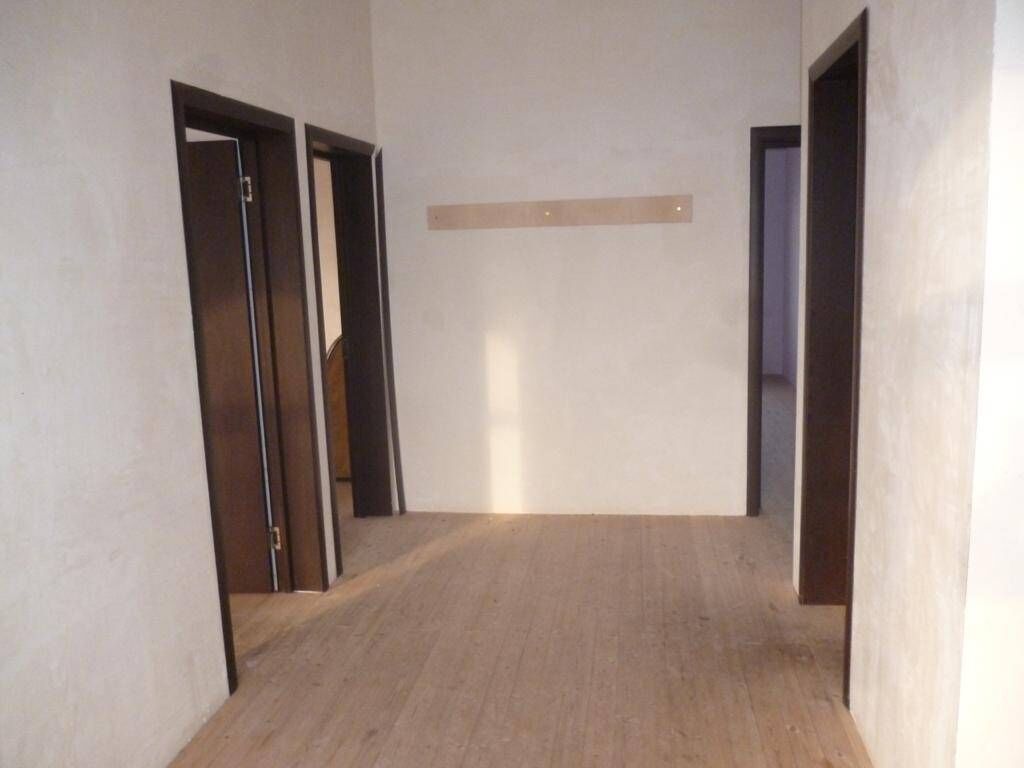 8 otaq, 184 kv. m, Kredit var, Yeni təmirli