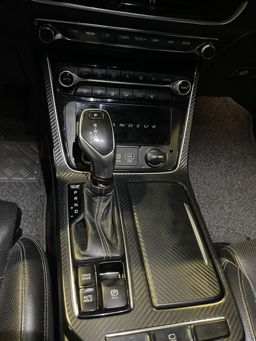 Hyundai Grandeur: 2018 г., Газ, Седан: фото 5