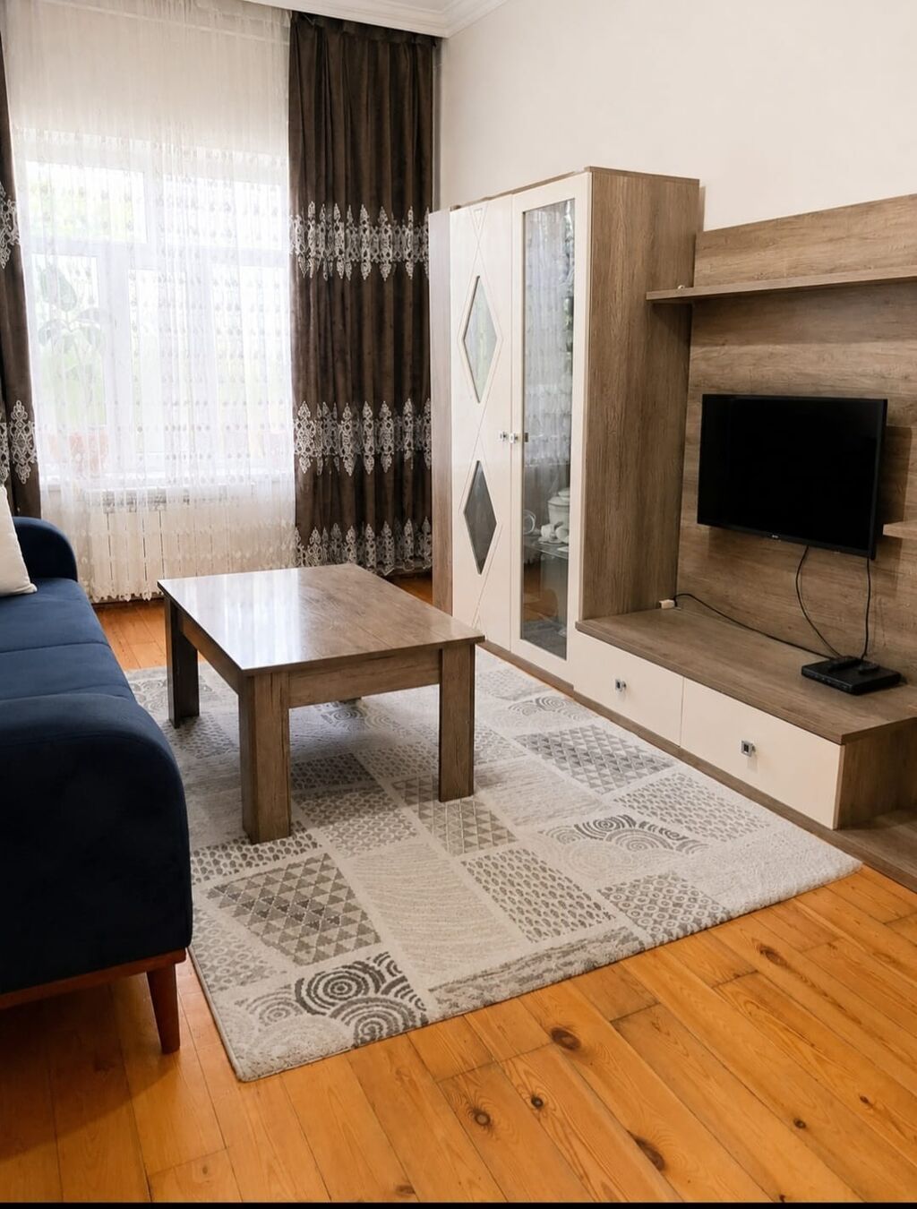 4 otaqlı, 110 kv. m, Orta təmir