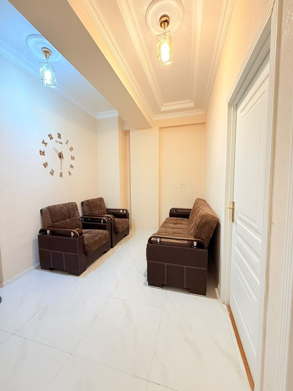 Tələbə oğlanlara kirayə ev Kirayə ev verilir. Ev Sarayda yerləşir