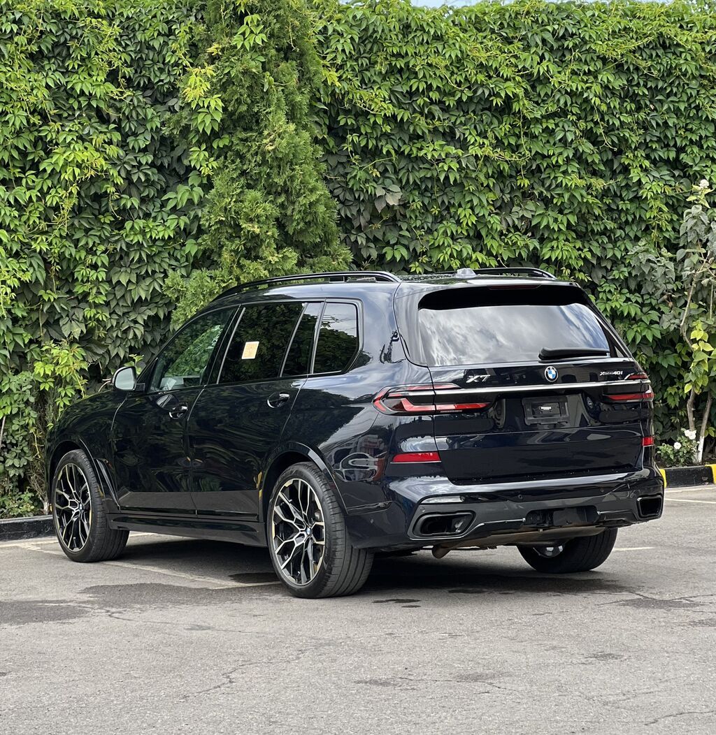 BMW X7: 2022 г., 3 л, Автомат, Бензин, Кроссовер: фото 6