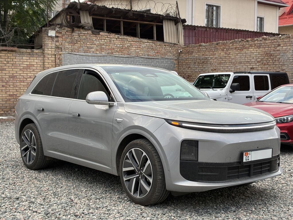 Lixiang L6: 2024 г., 1.5 л, Автомат, Гибрид, Кроссовер: фото 2