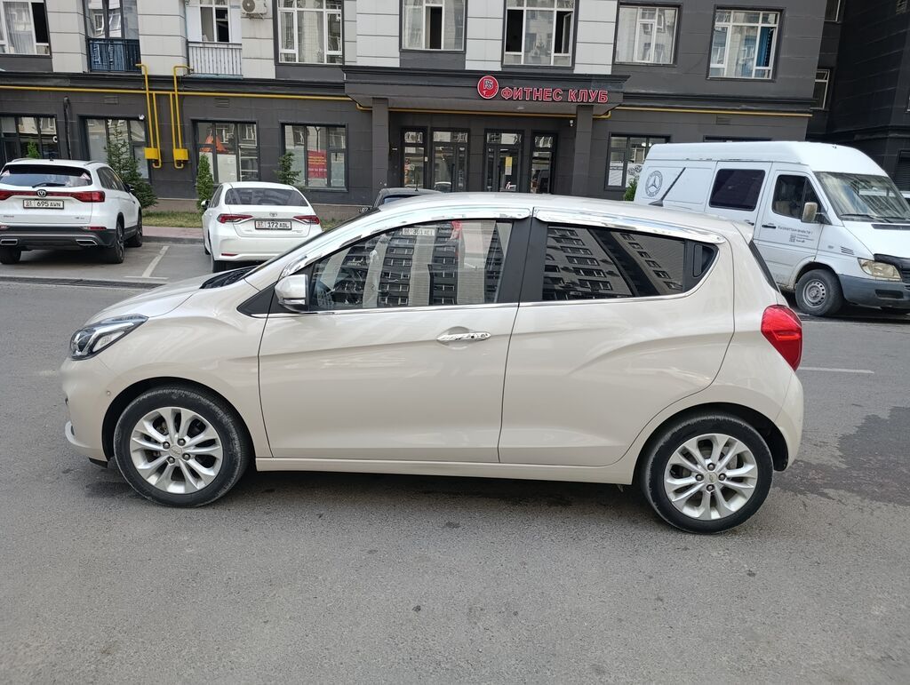Chevrolet Spark: 2019 г., 1 л, Вариатор, Бензин, Хэтчбэк: фото 4