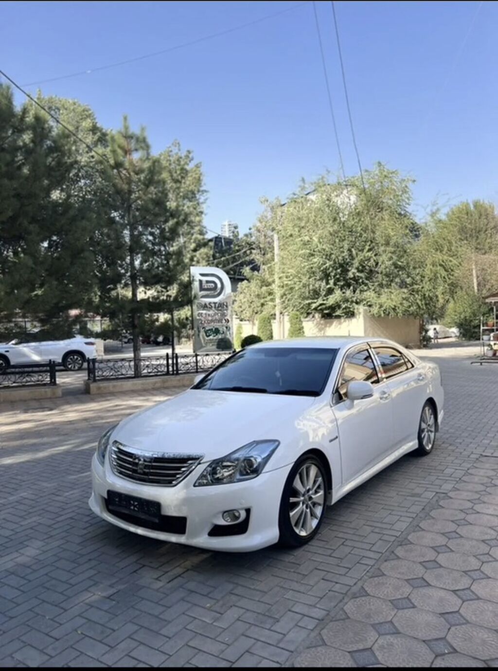 Toyota Crown: 2008 г., 3.5 л, Автомат, Гибрид, Седан: фото 6