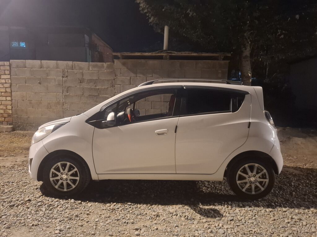 Chevrolet Spark: 2010 г., 1 л, Автомат, Бензин, Хэтчбэк: фото 7