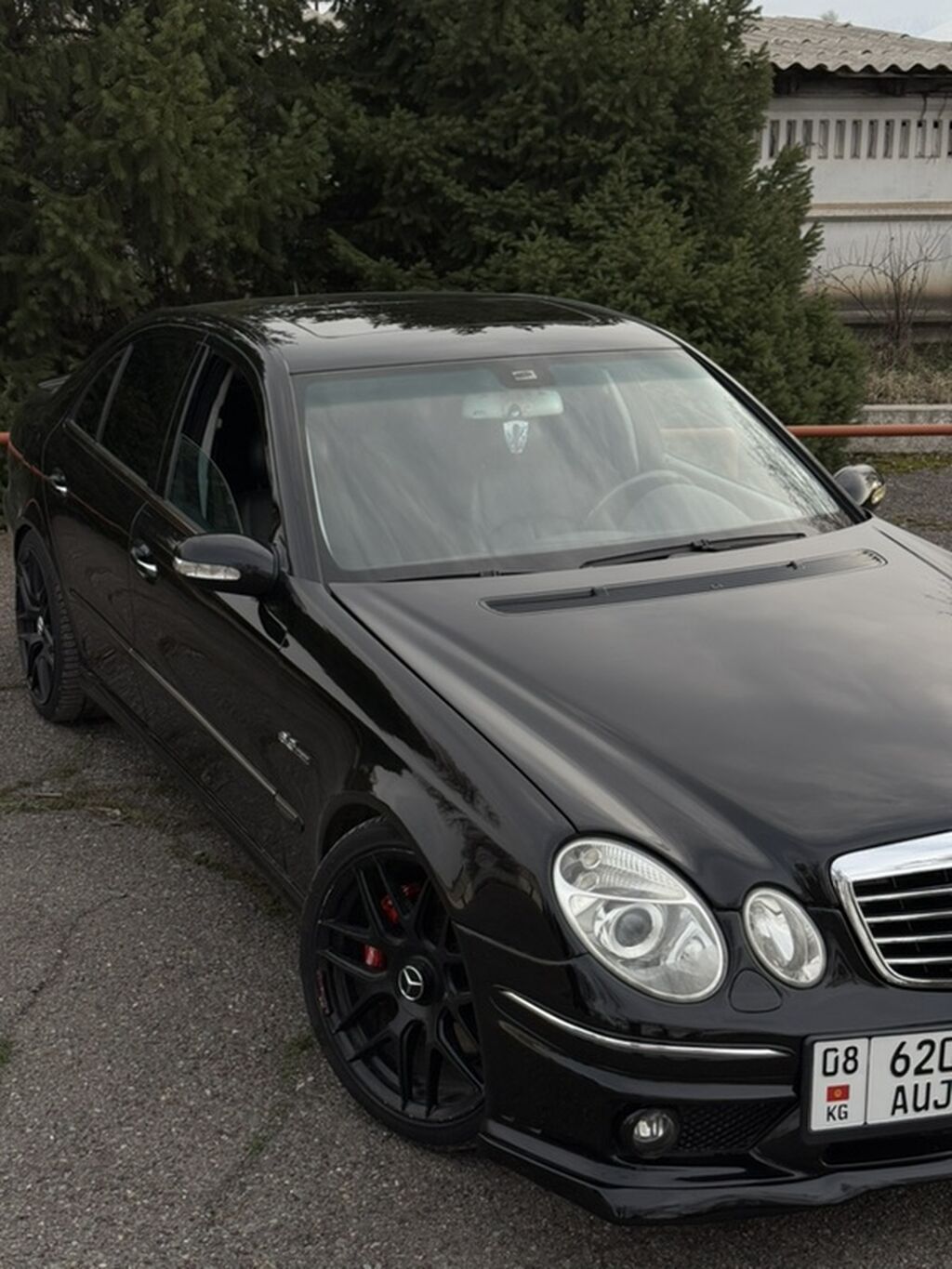 Mercedes-Benz E-Class: 2003 г., 5 л, Автомат, Бензин, Седан: фото 2
