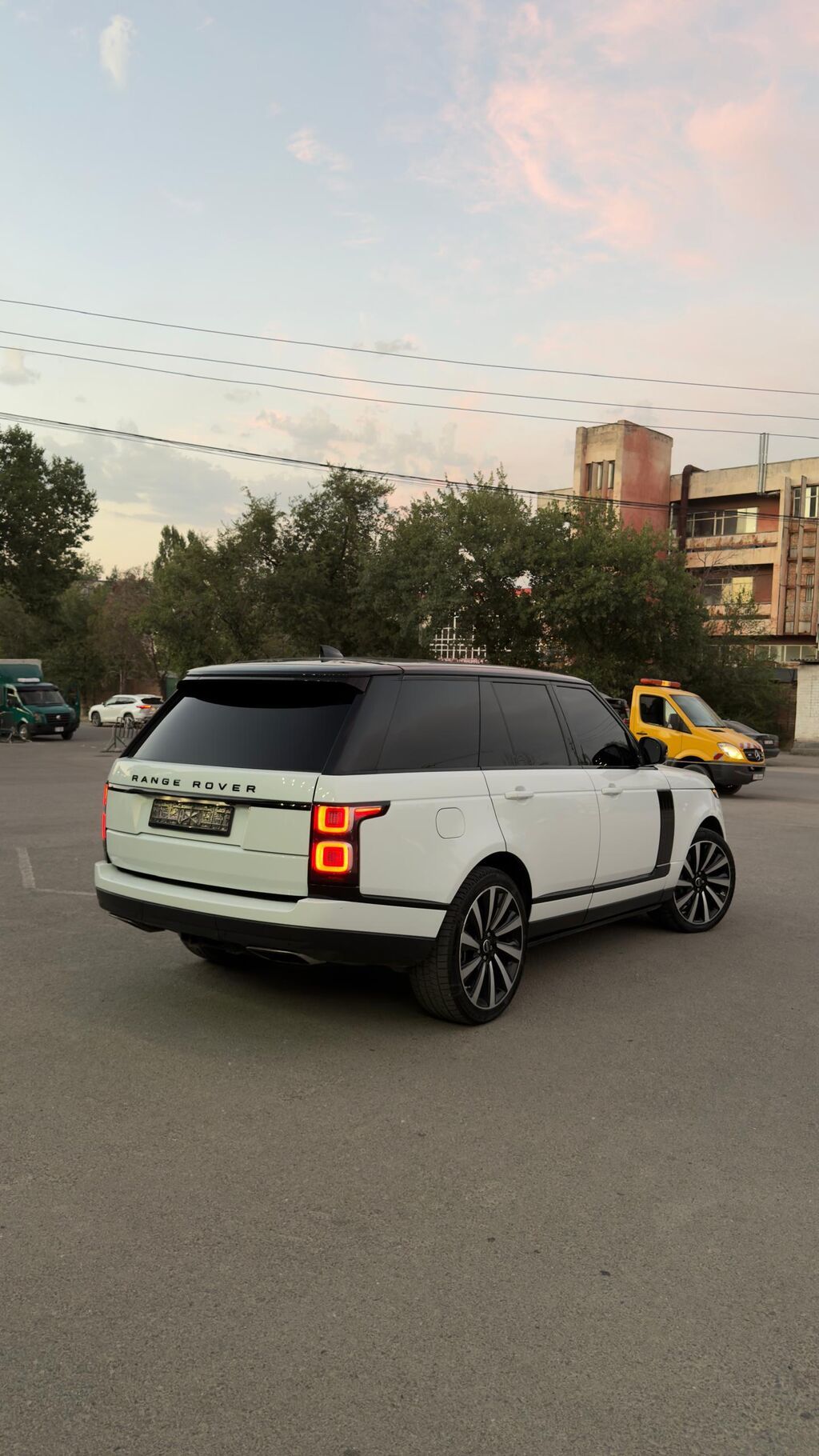 Land Rover Range Rover: 2018 г., 3 л, Автомат, Бензин, Внедорожник: фото 4