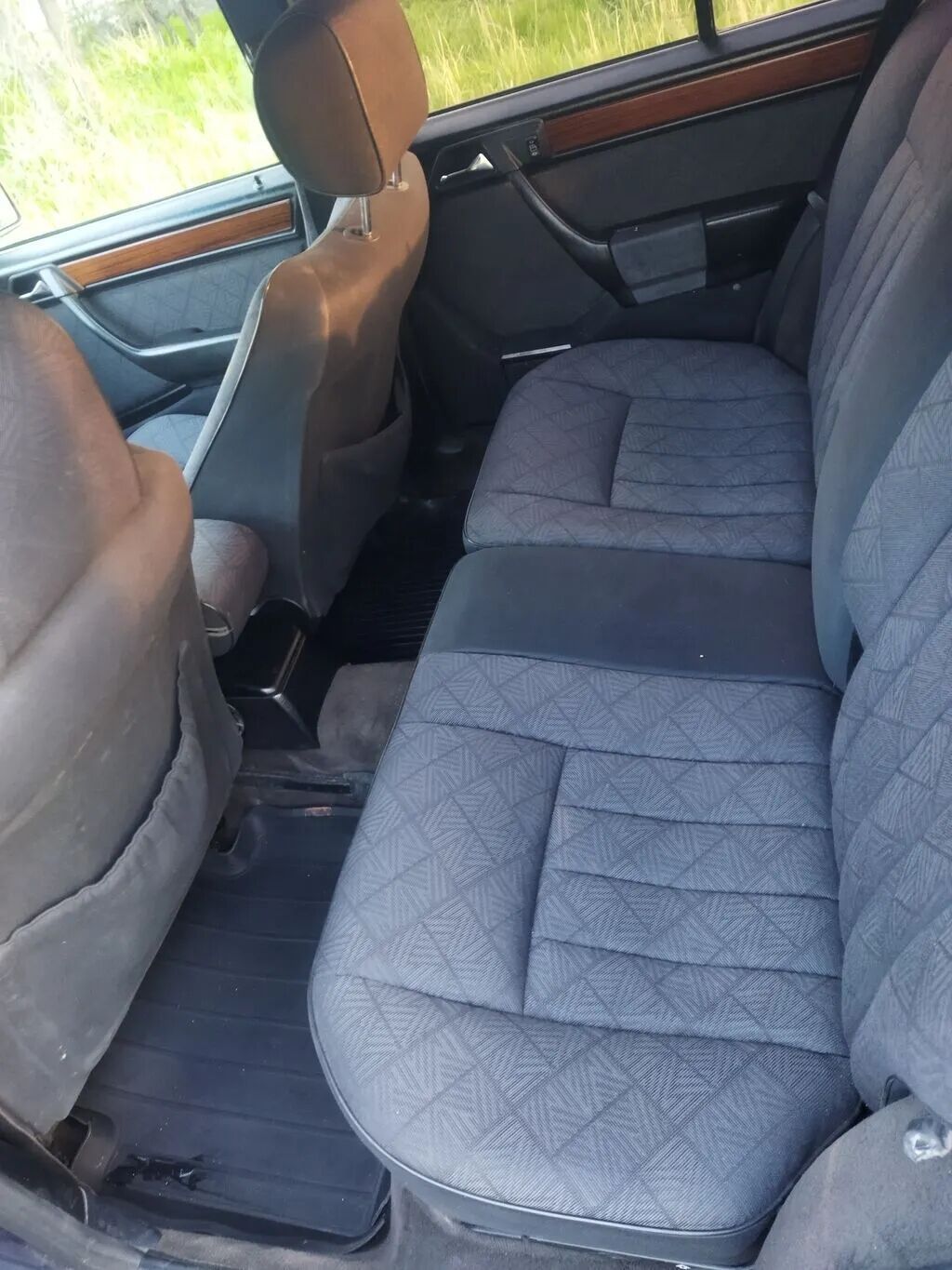 Mercedes-Benz W124: 1995 г., 2.8 л, Механика, Бензин, Универсал: фото 6