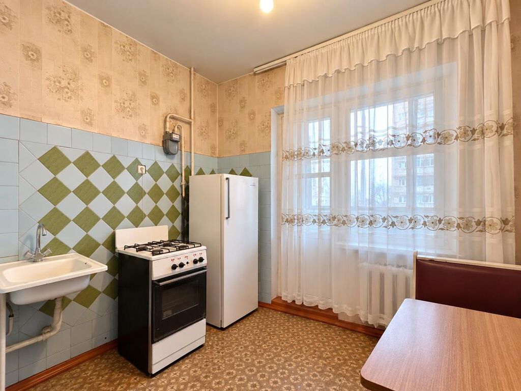 1 комната, 35 м², 105 серия, 4 этаж, Старый ремонт: фото 3