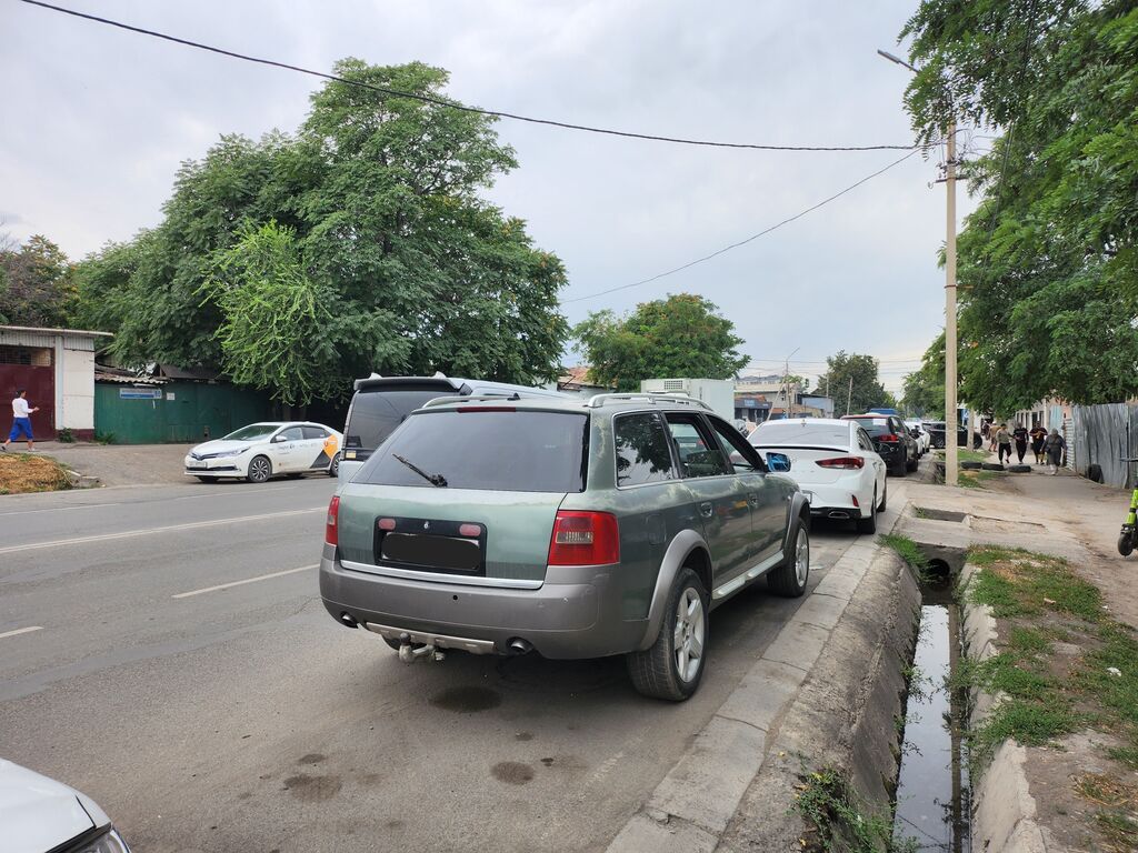 Audi A6 allroad: 2002 г., 2.5 л, Механика, Дизель, Универсал: фото 4