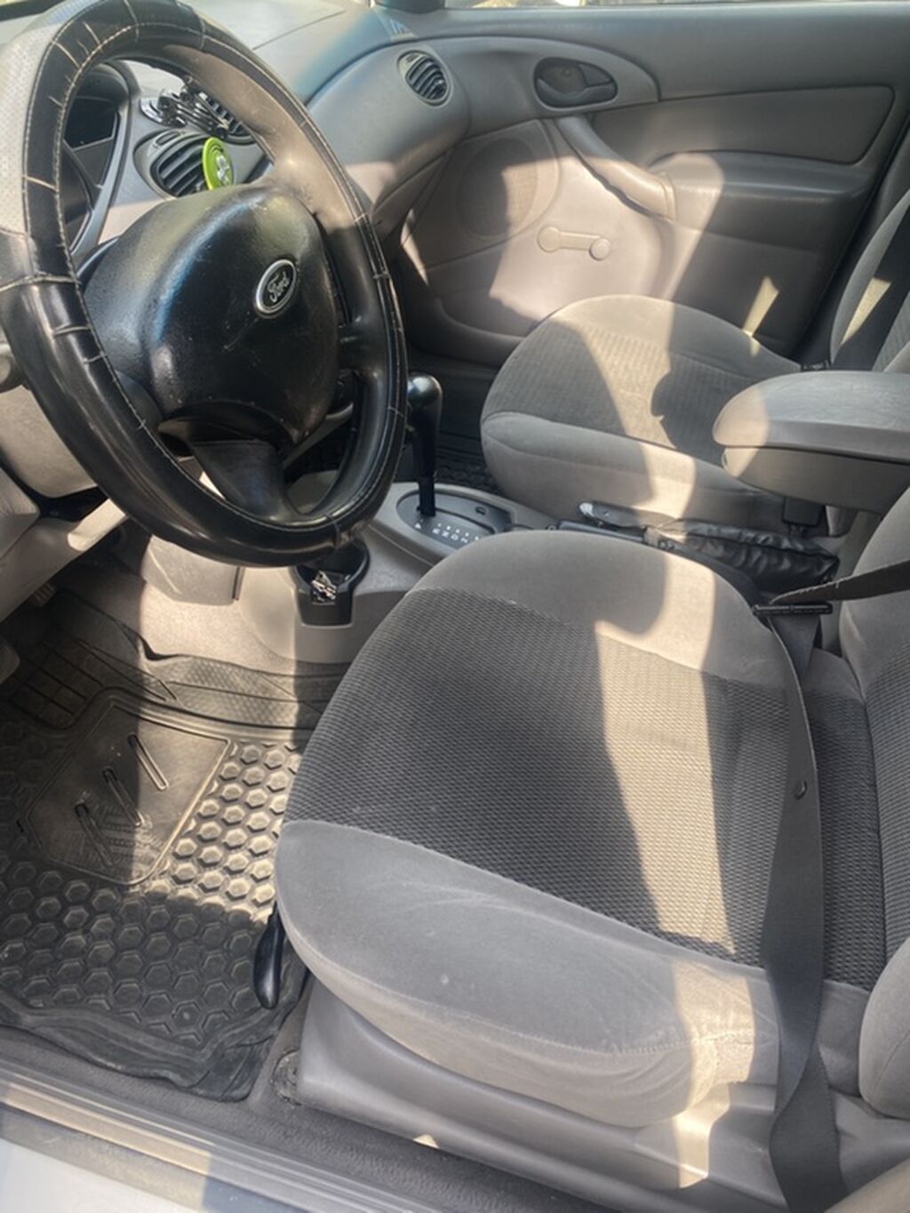 Ford Focus: 2003 г., 2 л, Автомат, Бензин, Седан: фото 6