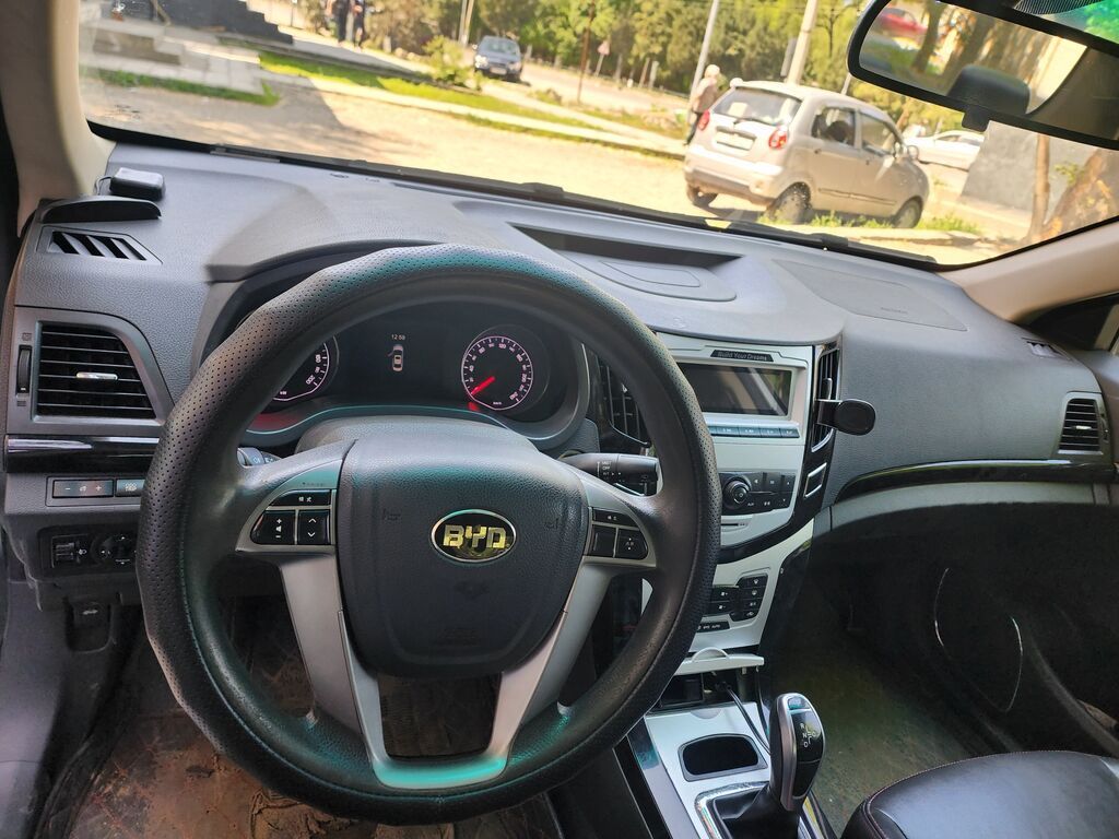 BYD E5: 2019 г., Автомат, Электромобиль, Седан: фото 5
