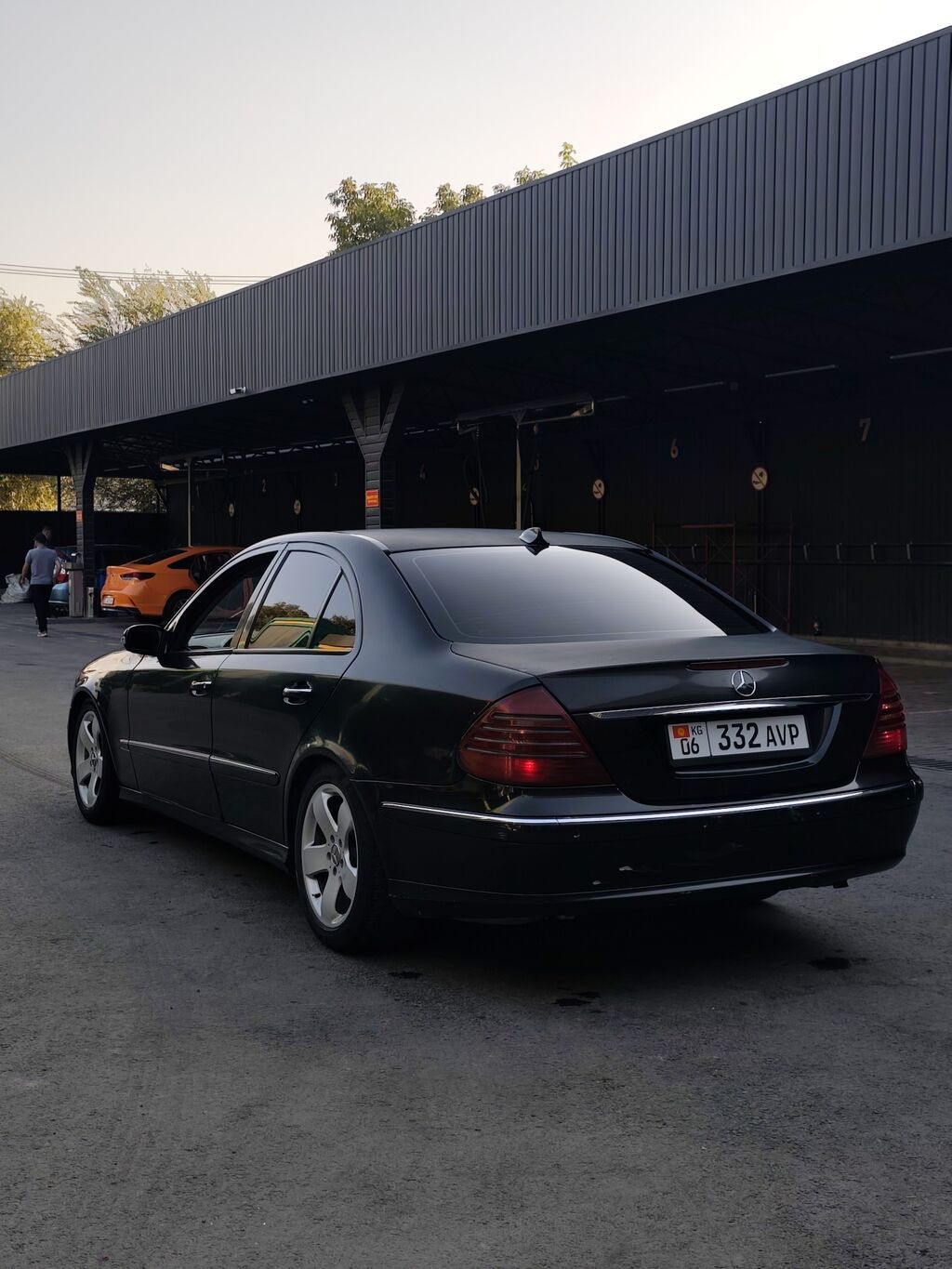 Mercedes-Benz E-Class: 2003 г., 3.2 л, Автомат, Бензин, Седан: фото 8