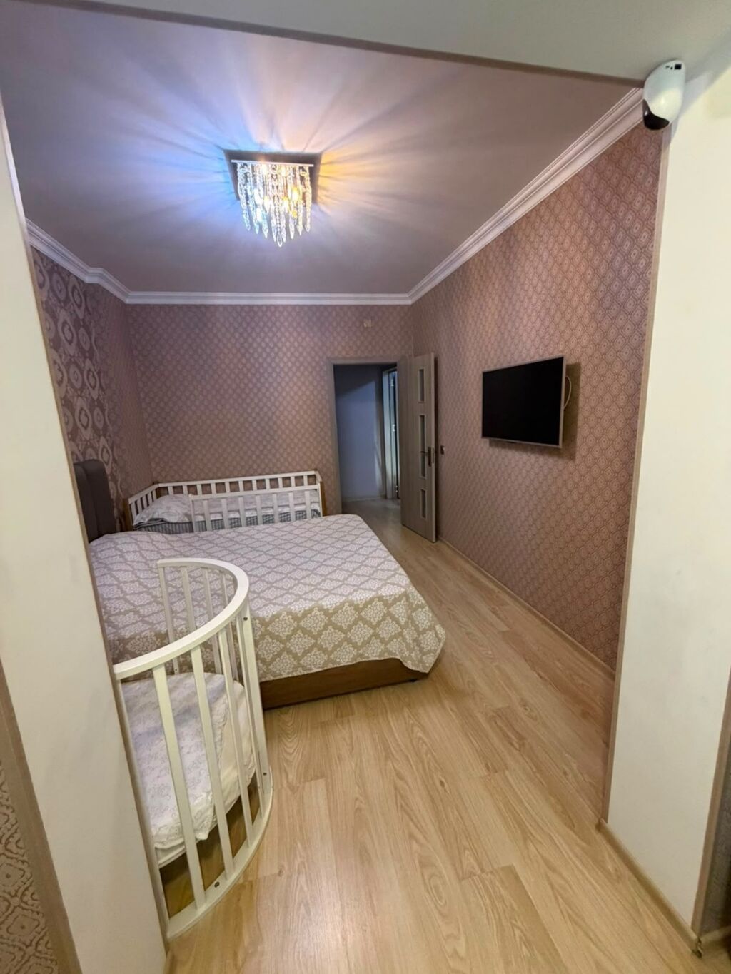 Bakı, 8-ci mikrorayon, 2 otaqlı, Köhnə tikili, m. Azadlıq Prospekti, 60 kv. m
