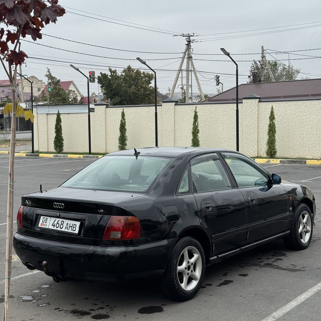 Audi A4: 1995 г., 1.8 л, Механика, Бензин, Седан: фото 5