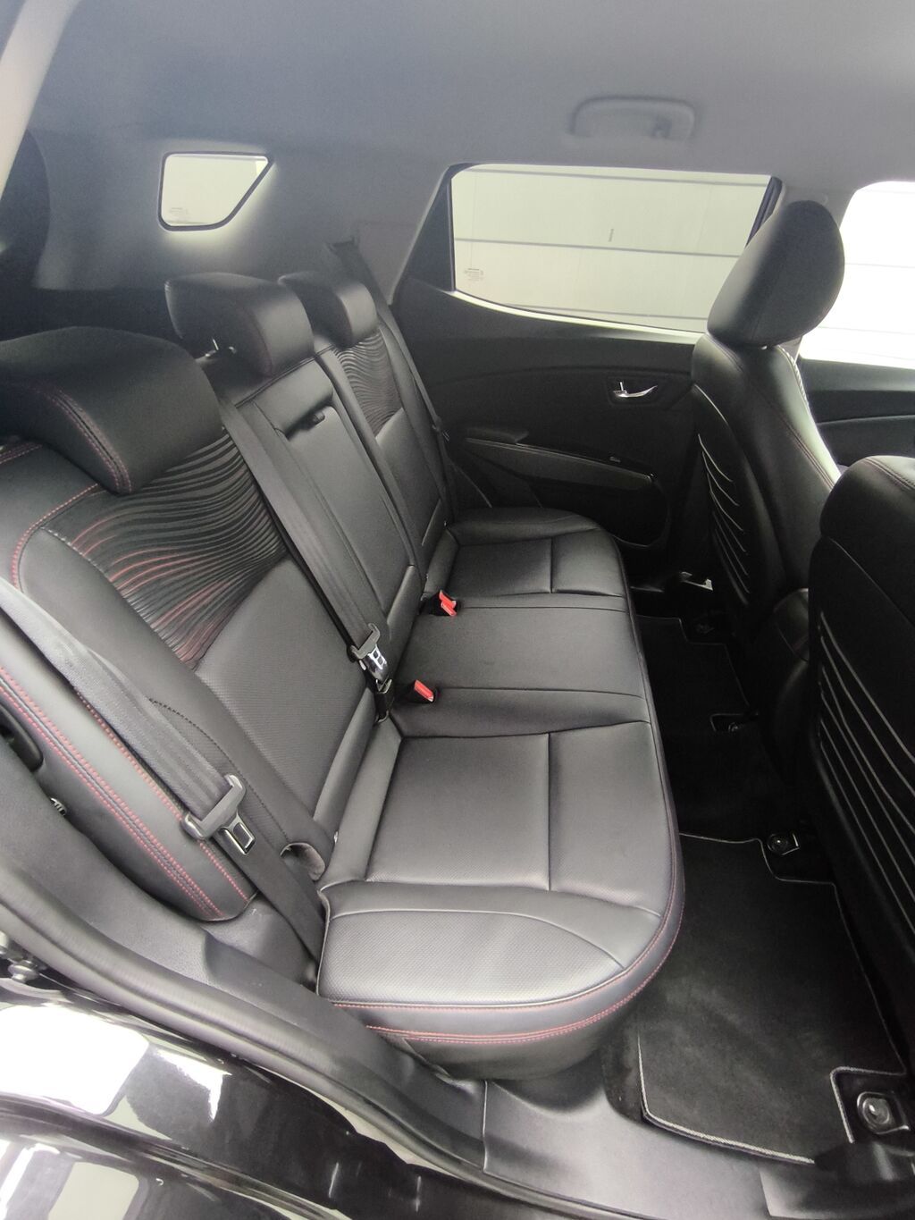 Ssangyong Tivoli: 2019 г., 1.6 л, Автомат, Бензин, Кроссовер: фото 7