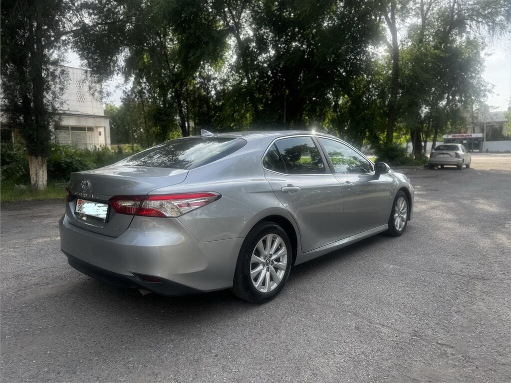 Toyota Camry: 2020 г., 2.5 л, Автомат, Бензин: фото 4