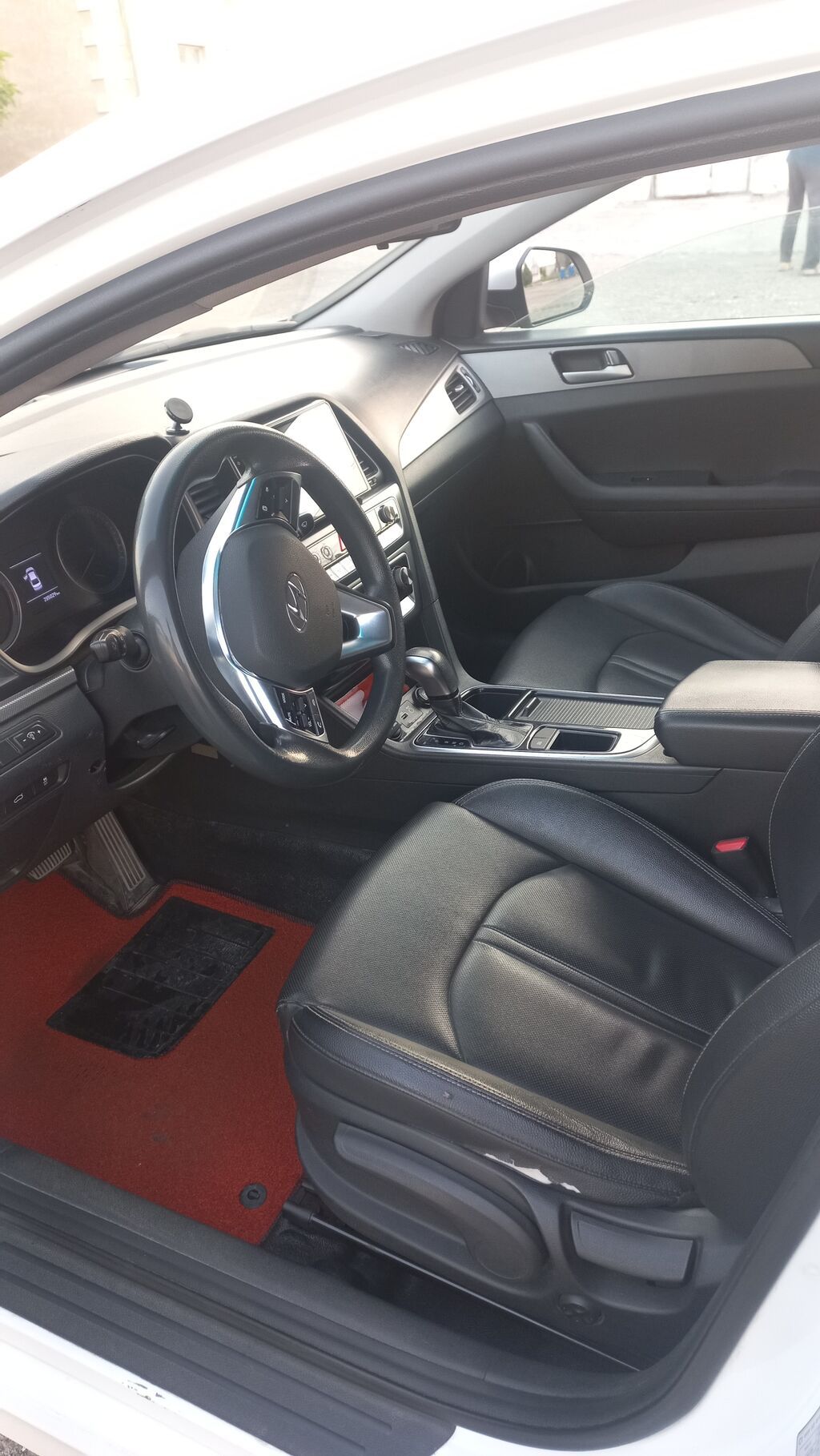 Hyundai Sonata: 2017 г., 2 л, Автомат, Газ, Седан: фото 8