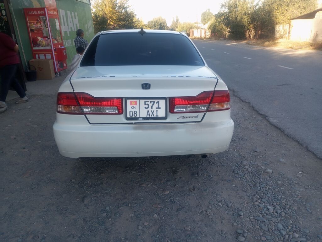 Honda Accord: 2002 г., 2 л, Автомат, Бензин, Седан: фото 5
