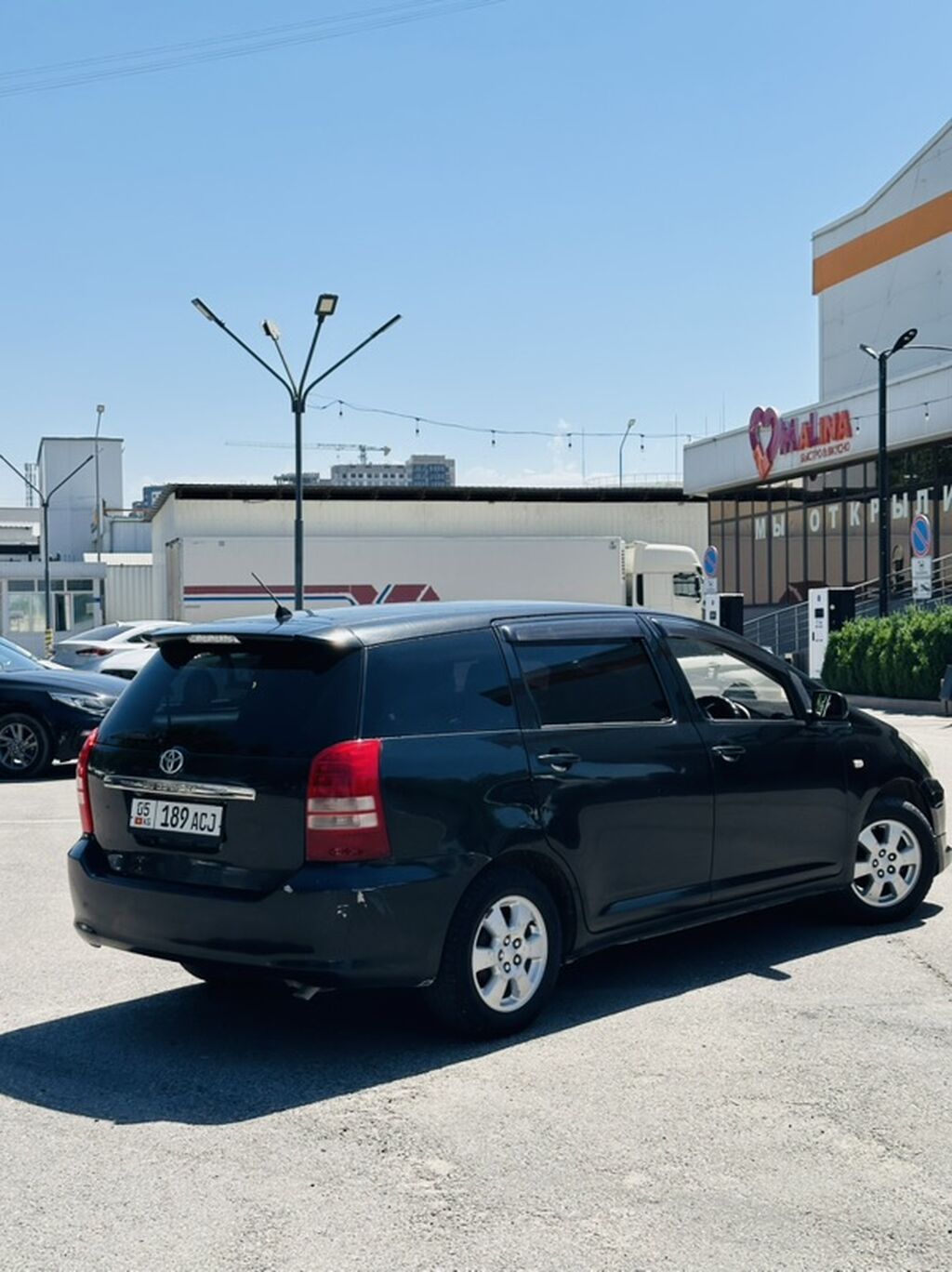 Toyota WISH: 2003 г., 1.8 л, Автомат, Бензин, Минивэн: фото 2