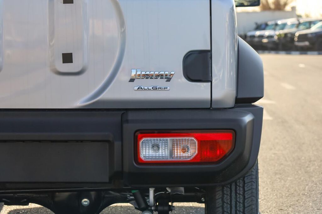 Suzuki Jimny: 2026 г., Внедорожник: фото 6