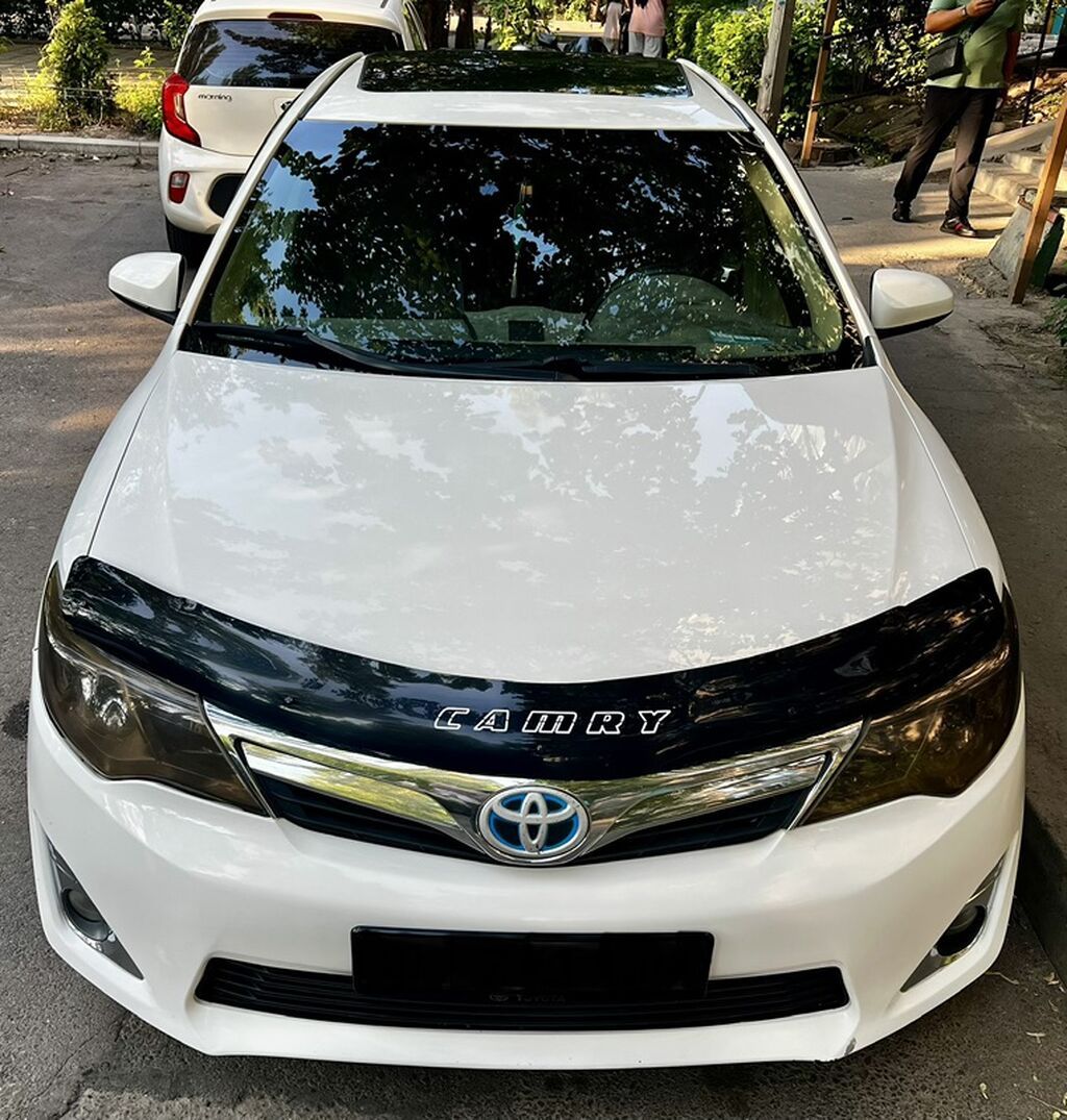 Toyota Camry: 2012 г., 2.5 л, Вариатор, Гибрид, Седан: фото 3