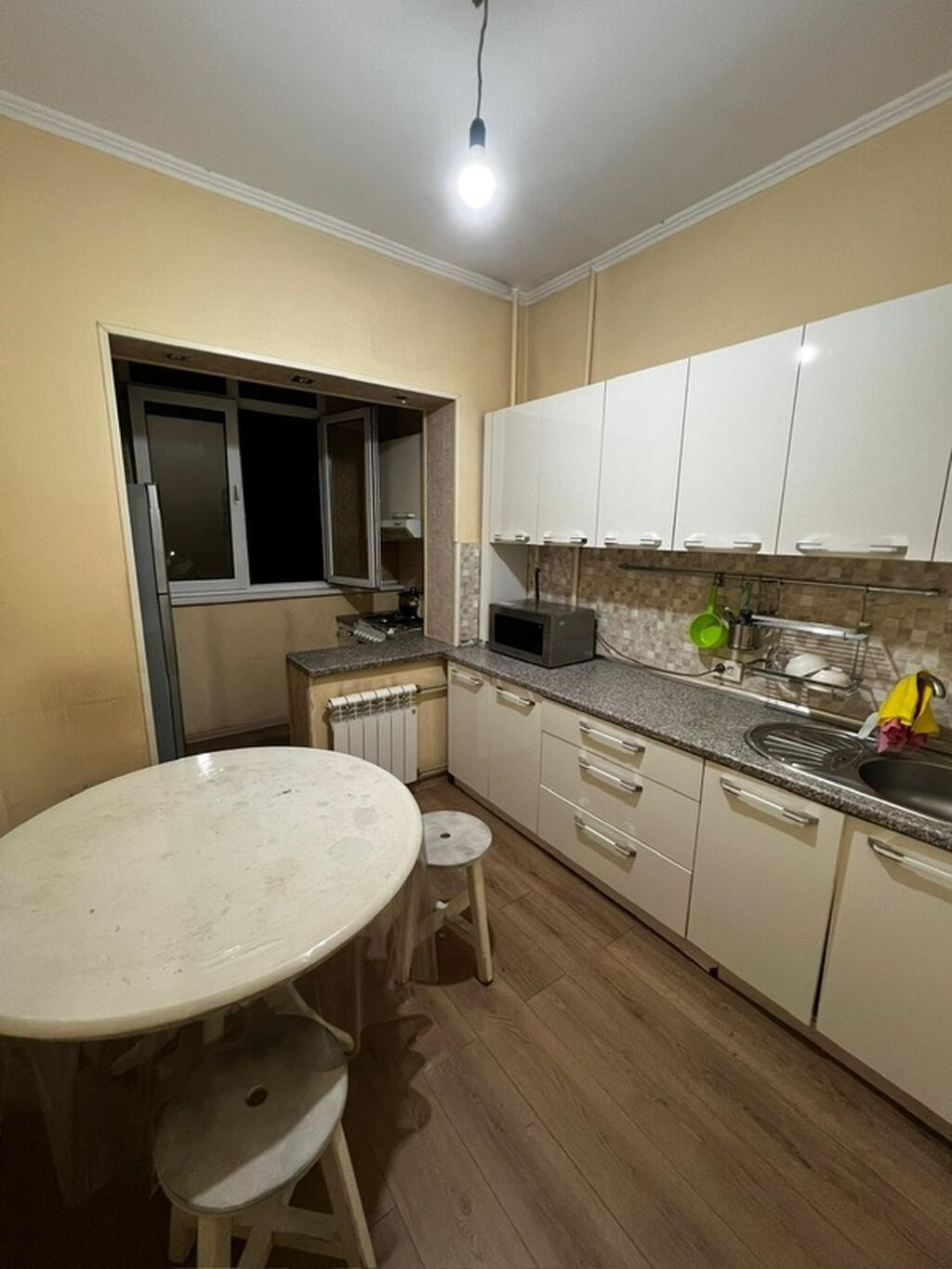 Сдам место в 3-комнатной квартире, 7 мкр: фото 4