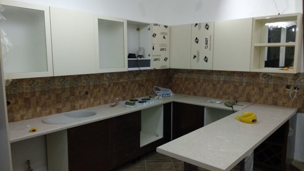 Кирпичный Дом, 6 и более комнат, 320 м2 Рядом Азия мол Калыка Акиева: фото 6