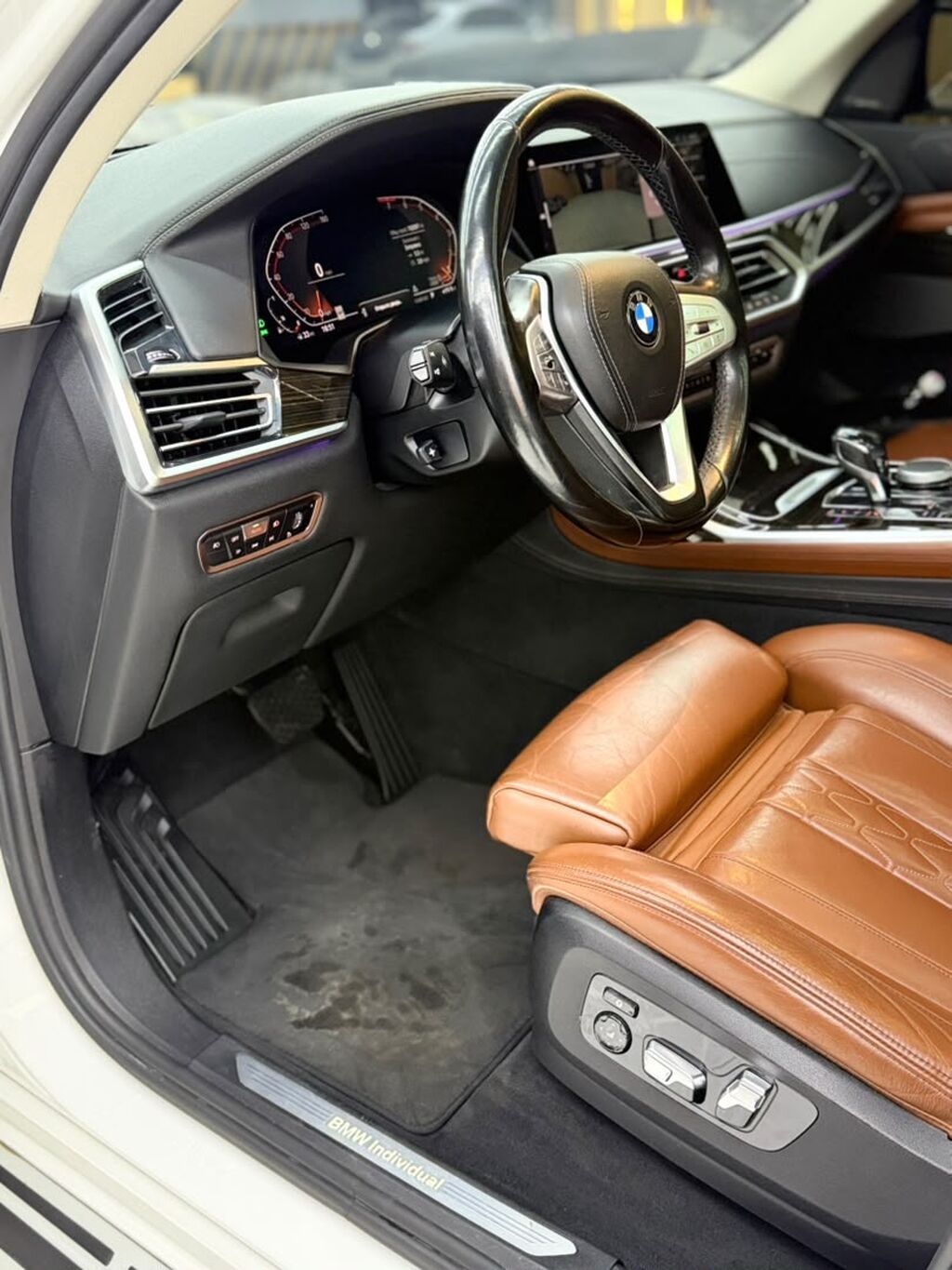 BMW X7: 2019 г., 3 л, Автомат, Бензин, Внедорожник: фото 8