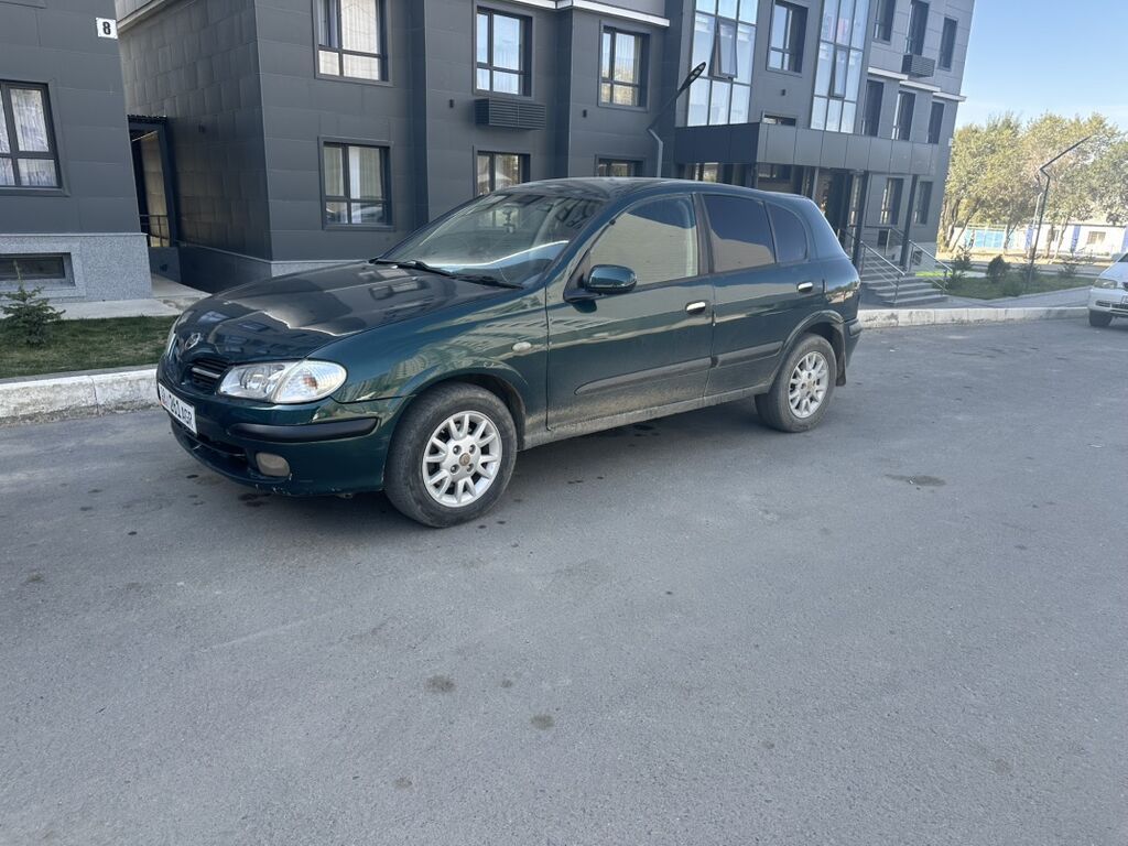 Nissan Almera: 2001 г., 1.5 л, Автомат, Бензин, Хэтчбэк: фото 2