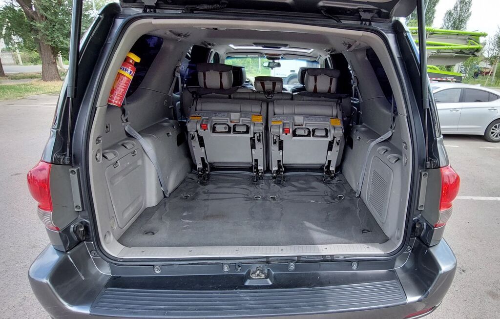 Toyota Sequoia: 2005 г., 4.7 л, Автомат, Газ, Внедорожник: фото 7
