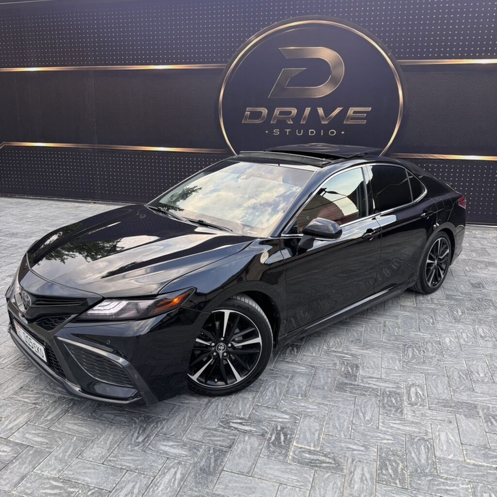 Toyota Camry: 2019 г., 2.5 л, Автомат, Бензин, Седан: фото 2