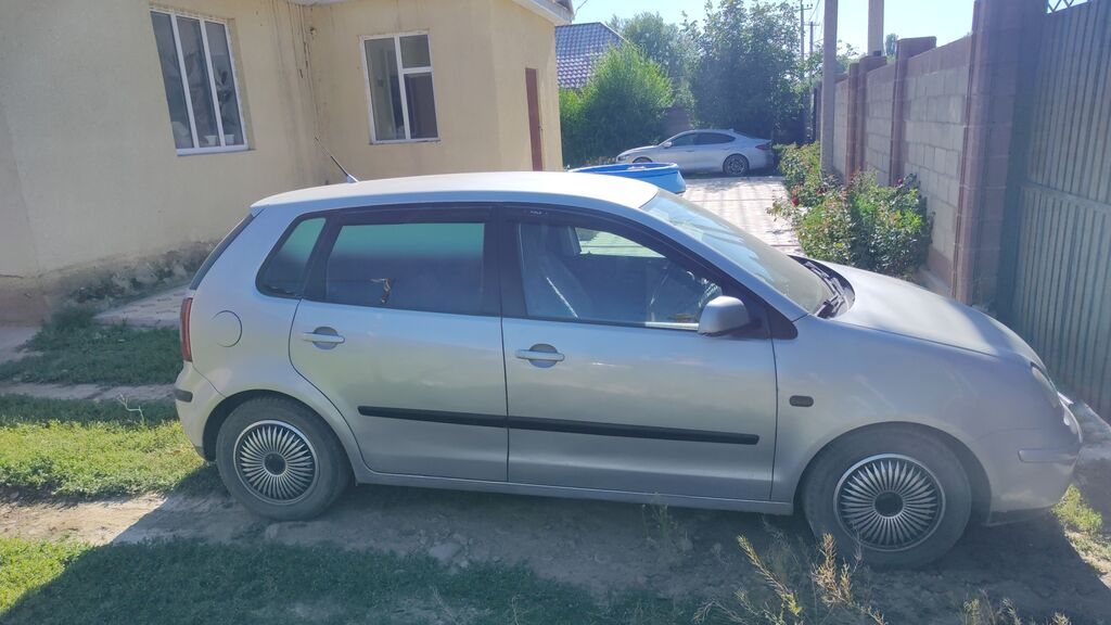 Volkswagen Polo: 2002 г., 1.2 л, Механика, Бензин, Хэтчбэк: фото 3