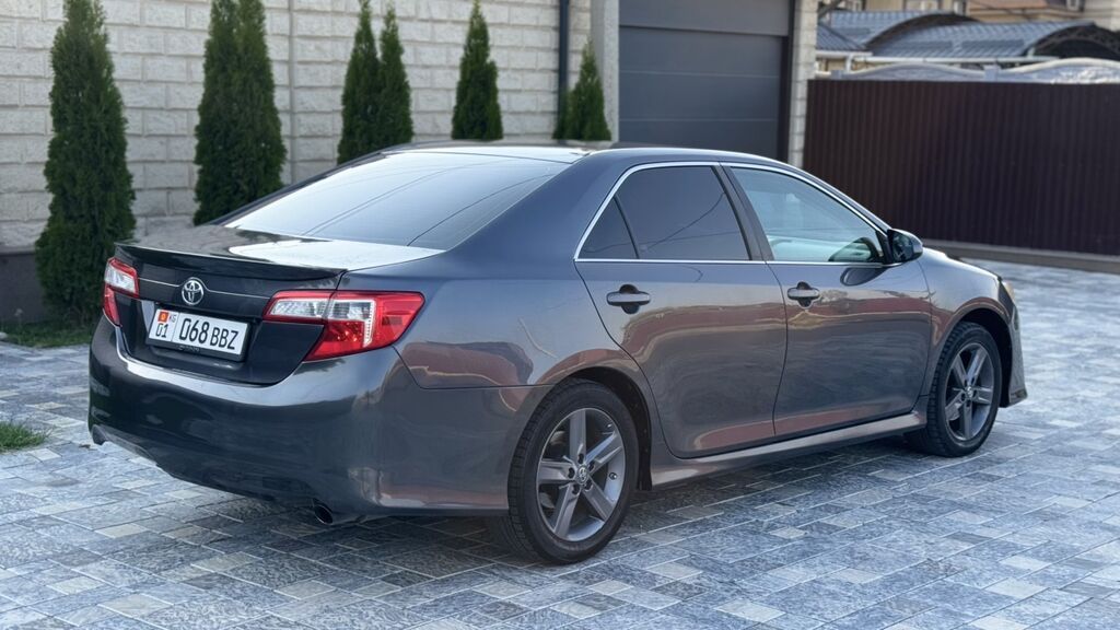 Toyota Camry: 2014 г., 2.5 л, Автомат, Бензин, Седан: фото 2