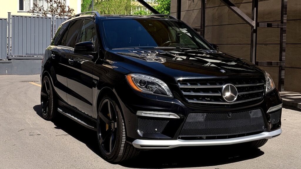 Mercedes-Benz M-Class: 2013 г., 5.5 л, Автомат, Бензин, Кроссовер: фото 2
