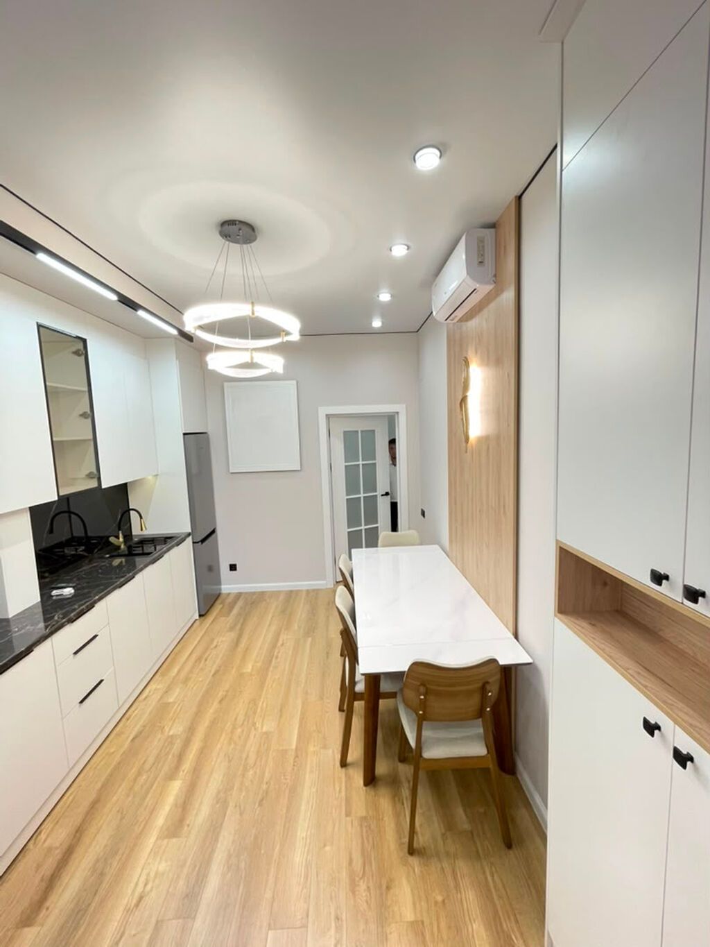 2 комнаты, 53 м², Элитка, 3 этаж, Дизайнерский ремонт — фото 1