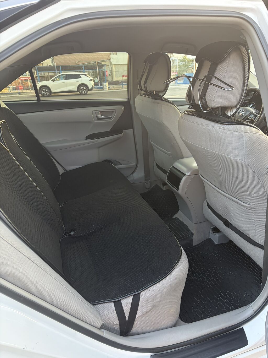 Toyota Camry: 2015 г., 2.5 л, Автомат, Бензин, Седан: фото 8