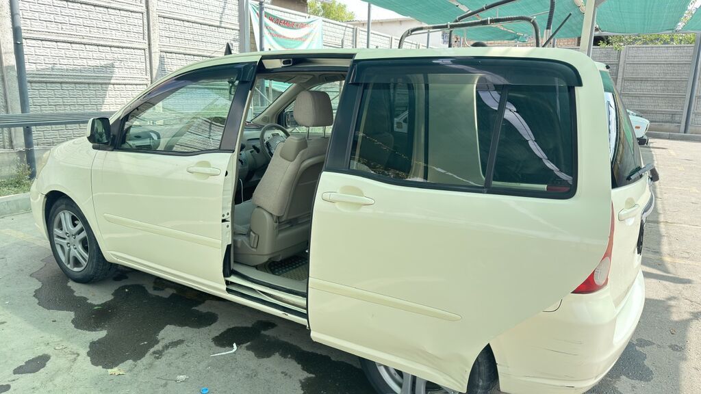 Toyota Raum: 2003 г., Минивэн: фото 4