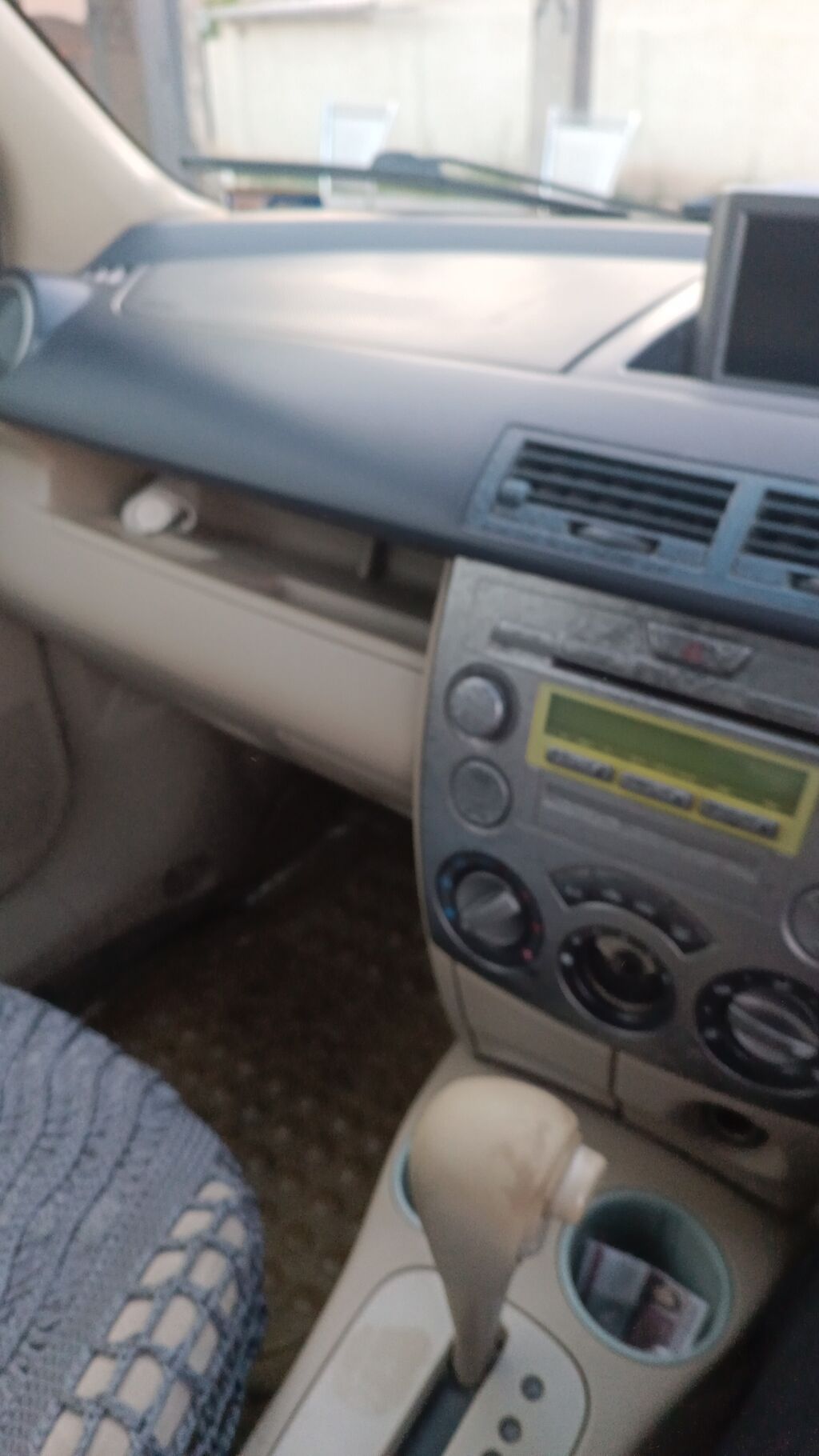 Mazda Verisa: 2003 г., 1.3 л, Автомат, Бензин, Хэтчбэк: фото 6