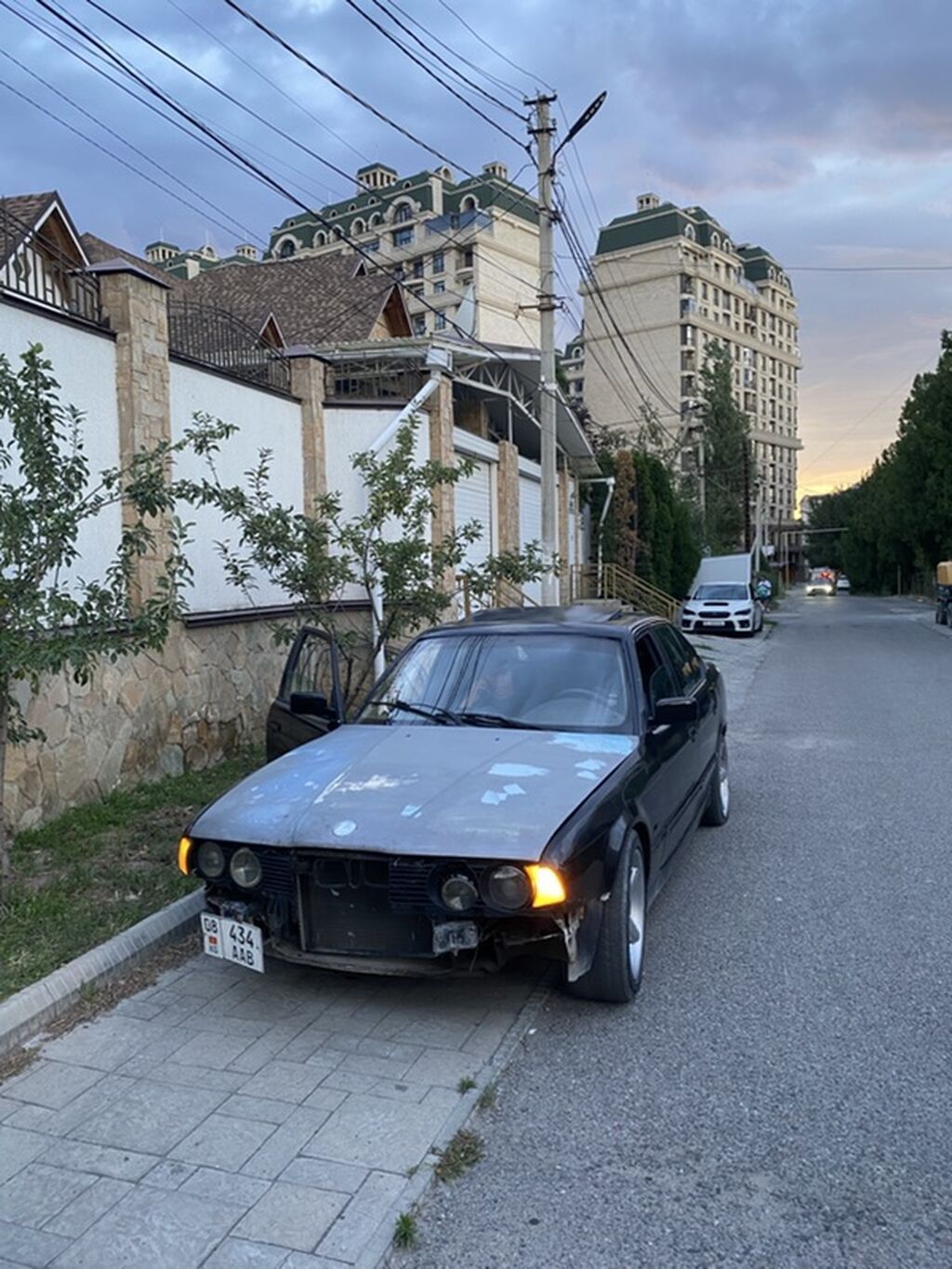 BMW 5 series: 1992 г., 2.5 л, Механика, Бензин, Седан — фото 2
